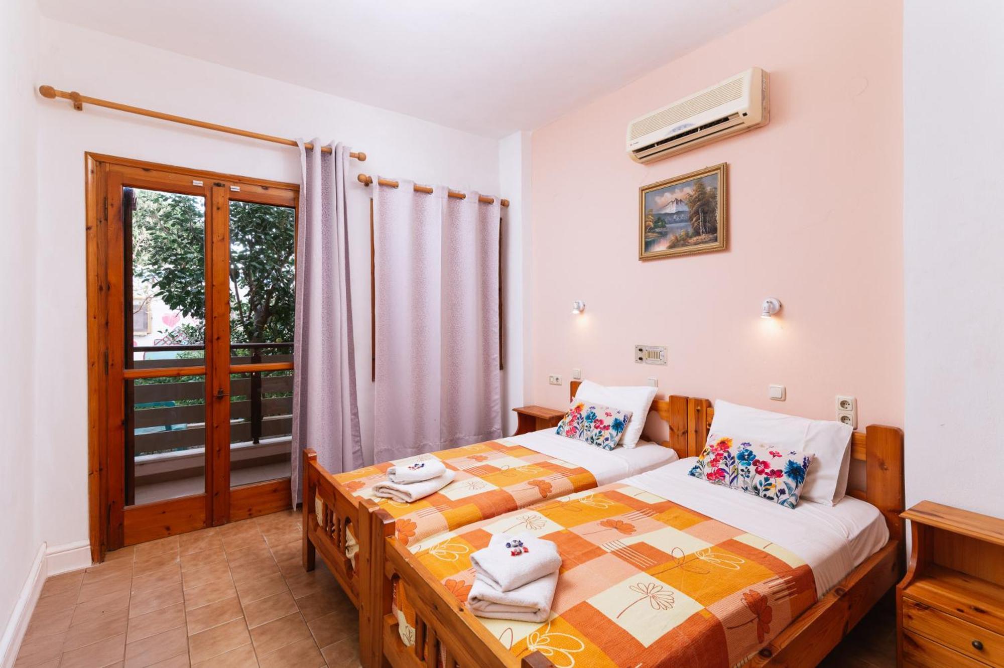 Hotel Eva Marina Matala  Luaran gambar